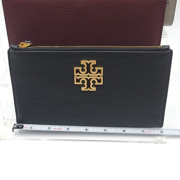 Tory Burch Britten Slim Envelope Wallet - Picture 9 of 10